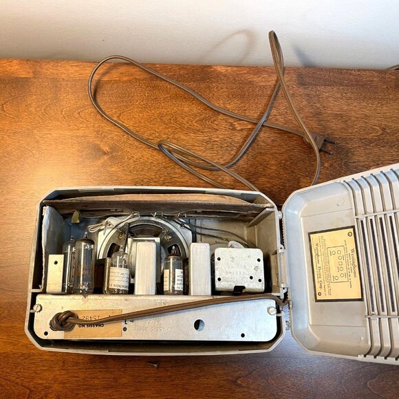 Vintage Westinghouse Model H-211 TUBE RADIO with GE & RCA parts - Picture 9 of 14